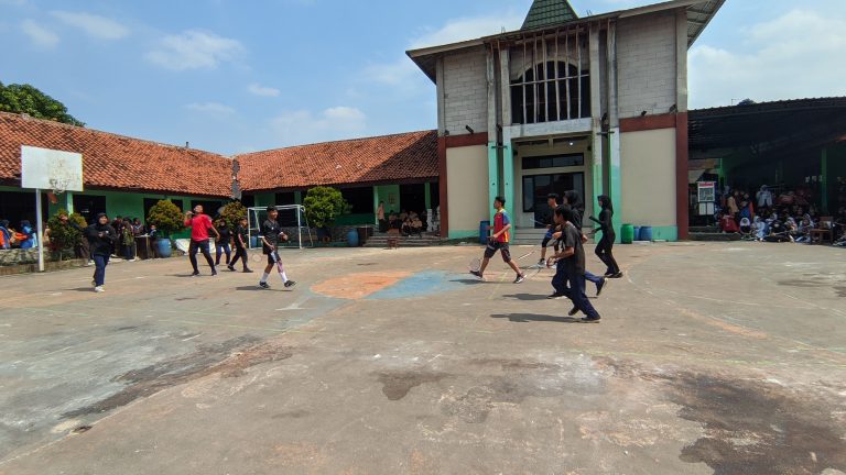 Badminton