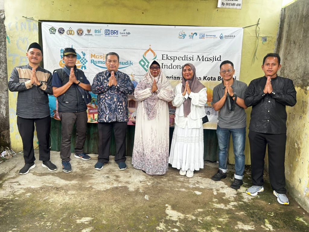 Perwakilan MTsN 2 Kota Bekasi Ikut Piket Pantau Arus Mudik Lebaran 1447 H/2026 M di Bulak Kapal