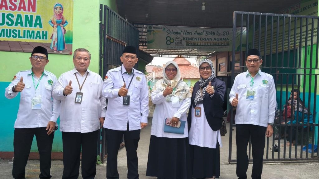 Kepala Kemenag Kota Bekasi Tinjau Langsung Kesiapan Pelaksanaan TKA di MTsN 2 Kota Bekasi